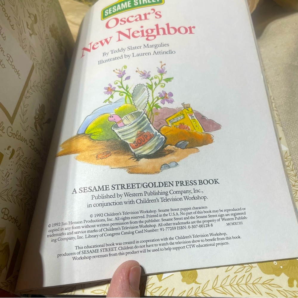 Brand New Vintage A Little Golden Book Sesame Street Oscar’s New Neighbor - Picture 4 of 5
